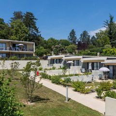 Camping Pas Cher vous présente avec son site Officiel campingpascher.fr, la Résidence Odalys Référence Le Clos St Michel classé 3 étoiles, située sur la commune de Chinon dans le département Indre-et-loire (Centre Val De Loire) en France. La résidence Odalys Référence Le Clos St Michel vous propose un hébergement de type appartement de 28 m² pour 4 personnes (télévision). L'établissement vous propose 3 autres types d'hébergements. Découvrez tous nos séjours à petits prix dans la commune et aux alentours de Chinon du département : Indre-et-loire (Centre Val De Loire). Les Avis clients pour la Résidence Odalys Référence Le Clos St Michel sont excellents avec une note moyenne de 8 sur 10. Piscine chauffée, Piscine extérieure, Ping-pong, Salle de fitness, Buffet,... En savoir plus : cliquez-ICI.