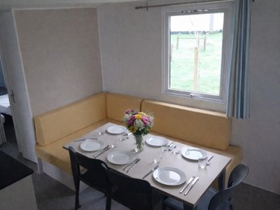 Cliquez pour découvrir toutes les photos de l'HÉBERGEMENT ! mobil-home - La Vie photo 3