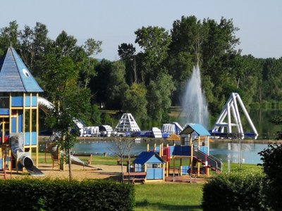 Cliquez pour découvrir toutes les photos de l'ÉTABLISSEMENT ! camping Du Lac De Cormoranche photo 2