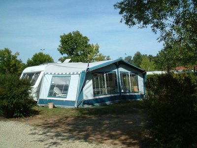 Cliquez pour découvrir toutes les photos de l'ÉTABLISSEMENT ! camping Du Lac De Cormoranche photo 22