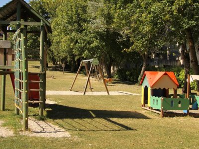 Cliquez pour découvrir toutes les photos de l'ÉTABLISSEMENT ! camping Village Chalets – Le Rû Du Pré photo 12