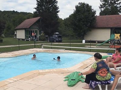 Cliquez pour découvrir toutes les photos de l'ÉTABLISSEMENT ! camping Village Chalets – Le Rû Du Pré photo 17