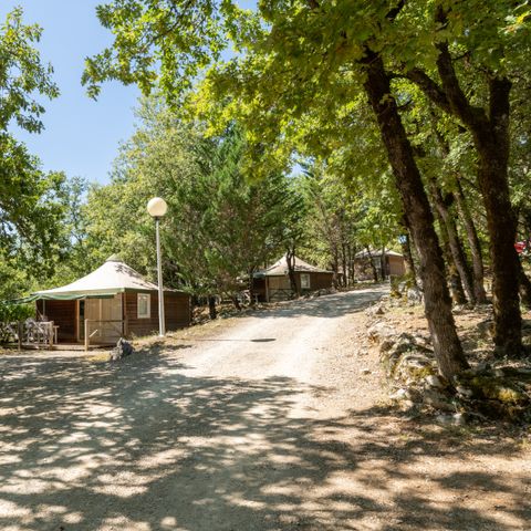 Cliquez pour découvrir toutes les photos de l'HÉBERGEMENT ! chalet - Les Reflets Du Quercy photo 2