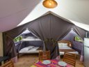Cliquez pour découvrir toutes les photos de l'HÉBERGEMENT ! tente en toile et bois - camping Flower Le Kergariou photo 4