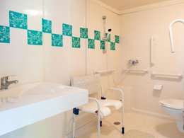 Camping Pas Cher vous présente avec son site Officiel campingpascher.fr, le Camping RCN La Ferme Du Latois classé 4 étoiles, situé sur la commune de Coex dans le département Vendée (Pays De La Loire) en France. Le camping RCN La Ferme Du Latois, vous présente un hébergement de type mobil-home pour 1 personne et télévision. Le camping RCN La Ferme Du Latois vous propose du vendredi 01 mai au vendredi 08 mai 2026, en promotion à -5% pour 7 nuits à 348,65 € au lieu de 367,0 € soit une Économie de 18,35 €. Cette location propose 116 dates différentes pour réserver votre séjour. Découvrez également les 18 autres gammes d'hébergements du camping. Les Avis clients pour le Camping RCN La Ferme Du Latois sont excellents avec une note moyenne de 8 sur 10. MerÉtang, Bassin enfant, Piscine extérieure, Animations familiales, Aire de jeux enfants, Golf, Ping-pong, Pétanque, Terrain de football, Trampoline, Bar, Dépôt de pain, Restaurant, Épicerie,... En savoir plus : cliquez-ICI.