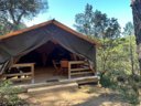 Cliquez pour découvrir toutes les photos de l'HÉBERGEMENT ! tente en toile et bois - camping Le Mas De Reilhe photo 3