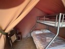 Cliquez pour découvrir toutes les photos de l'HÉBERGEMENT ! tente en toile et bois - camping Le Mas De Reilhe photo 8
