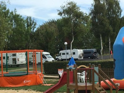 Cliquez pour découvrir toutes les photos de l'ÉTABLISSEMENT ! camping Le Mont Joli Bois photo 4