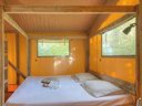 Cliquez pour découvrir toutes les photos de l'HÉBERGEMENT ! tente en toile et bois - camping Cisano San Vito photo 4