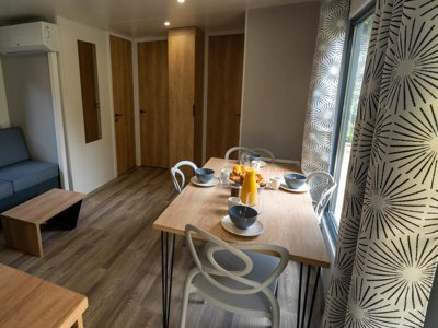 Cliquez pour découvrir toutes les photos de l'HÉBERGEMENT ! mobil-home - Le Lac Des Sapins photo 2