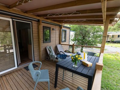 Cliquez pour découvrir toutes les photos de l'HÉBERGEMENT ! mobil-home - Flower La Pinède photo 2