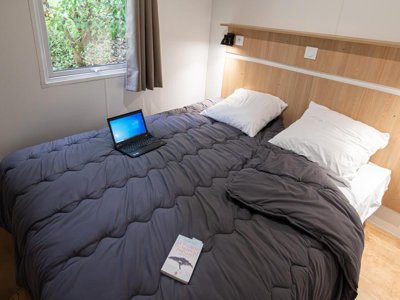 Cliquez pour découvrir toutes les photos de l'HÉBERGEMENT ! mobil-home - Flower La Pinède photo 5