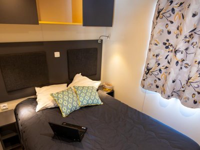 Cliquez pour découvrir toutes les photos de l'HÉBERGEMENT ! mobil-home - Flower La Pinède photo 6