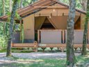tente en toile et bois - camping Flower La Pinède photo 3