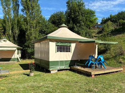 Cliquez pour découvrir toutes les photos de l'HÉBERGEMENT ! tente - Le Bourdieu photo 2