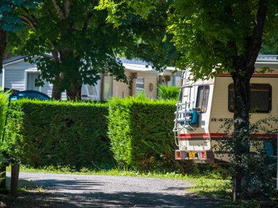 Cliquez pour découvrir toutes les photos de l'ÉTABLISSEMENT ! camping Les Eaux Chaudes photo 21