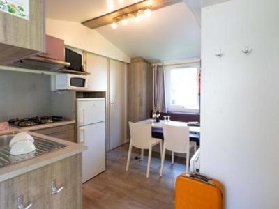 Cliquez pour découvrir toutes les photos de l'HÉBERGEMENT ! mobil-home - Les Eaux Chaudes photo 2