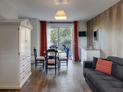 Cliquez pour découvrir toutes les photos de l'HÉBERGEMENT ! appartement - Les Ormes, Domaine Et Resort photo 2