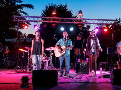 Cliquez pour découvrir toutes les photos de l'ÉTABLISSEMENT ! camping Les Ormes, Domaine Et Resort photo 20