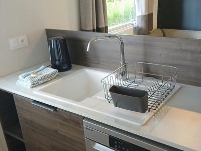 Cliquez pour découvrir toutes les photos de l'HÉBERGEMENT ! mobil-home - Les Ormes, Domaine Et Resort photo 6