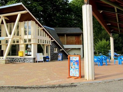 Cliquez pour découvrir toutes les photos de l'ÉTABLISSEMENT ! camping Roc De L'Arche photo 3