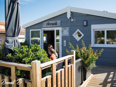 Cliquez pour découvrir toutes les photos de l'ÉTABLISSEMENT ! camping Les Floralies photo 18
