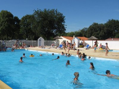 Cliquez pour découvrir toutes les photos de l'ÉTABLISSEMENT ! camping Les Floralies photo 4