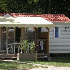 Camping Pas Cher vous présente avec son site Officiel campingpascher.fr, le Établissement Les Mérilles, situé sur la commune de Doucier dans le département Jura (Franche Comté) en France. L'établissement Les Mérilles vous propose un hébergement de type mobilhome de 29 m². L'établissement vous propose 4 autres types d'hébergements. Découvrez tous nos séjours à petits prix dans la commune et aux alentours de Doucier du département : Jura (Franche Comté).... En savoir plus : cliquez-ICI.