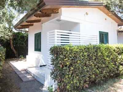 Cliquez pour découvrir toutes les photos de l'HÉBERGEMENT ! bungalow - Village Paestum photo 5