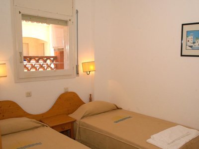 Cliquez pour découvrir toutes les photos de l'HÉBERGEMENT ! appartement - Apartaments Comte D'Empuries photo 3