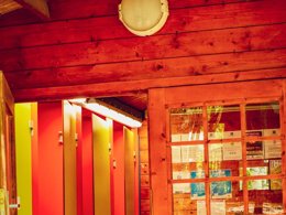 Camping Pas Cher vous présente avec son site Officiel campingpascher.fr, le Camping Des Randonneurs classé 2 étoiles, situé sur la commune de Fenouillet dans le département Pyrénées-orientales (Languedoc Roussillon) en France. Le camping Des Randonneurs, vous présente un hébergement de type mobil-home de 26 m². Le camping Des Randonneurs vous propose du mardi 25 août au mardi 01 septembre 2026 pour 7 nuits à 224€. Cette location propose 179 dates différentes pour réserver votre séjour. Découvrez également les 6 autres gammes d'hébergements du camping. Les Avis clients pour le Camping Des Randonneurs sont excellents avec une note moyenne de 9 sur 10. LacMer, Piscine extérieure, Aire de jeux enfants, Baby-foot, Canoë-kayak, Canyoning, Ping-pong, Planche à voile, Pétanque, Rafting, Randonnée, Terrain multisports, Trampoline, Restaurant, Snack/Bar, Supermarché, Épicerie,... En savoir plus : cliquez-ICI.