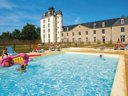 Camping Pas Cher vous présente avec son site Officiel campingpascher.fr, la Résidence Odalys Prestige Le Château De Keravéon, située sur la commune de Erdeven dans le département Morbihan (Bretagne) en France. La résidence Odalys Prestige Le Château De Keravéon, vous présente un hébergement de type studio de 15 m² et télévision. La résidence Odalys Prestige Le Château De Keravéon vous proposeun séjour PAS CHER avec une REMISEdu sam. 11 juillet au sam. 18 juillet 2026, en promotion à -30% pour 7 nuits à 629,30 € au lieu de 899,0 € soit une Économie de 269,70 €. Cette location propose 24 dates différentes pour réserver votre séjour. Découvrez également les 4 autres gammes d'hébergements de la résidence. Les Avis clients pour la Résidence Odalys Prestige Le Château De Keravéon sont de 7 sur 10. Piscine chauffée, Piscine extérieure, Aire de jeux enfants, Canoë-kayak, Centre équestre, Court de tennis, Cyclisme, Golf, Plongée, Randonnée, Surf, Boulangerie, Bureau de tabac, Station-service, Supermarché,... En savoir plus : cliquez-ICI.