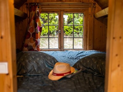 Cliquez pour découvrir toutes les photos de l'HÉBERGEMENT ! hébergement insolite - La Grappe Fleurie photo 4