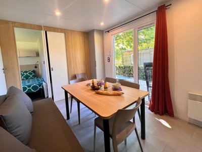 Cliquez pour découvrir toutes les photos de l'HÉBERGEMENT ! mobil-home - La Grappe Fleurie photo 4