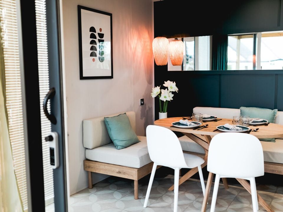 Cliquez pour découvrir toutes les photos de l'HÉBERGEMENT ! mobile_home - Lou Cantaire photo 2