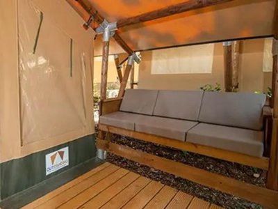Cliquez pour découvrir toutes les photos de l'HÉBERGEMENT ! tente en toile et bois - Bi Village photo 5