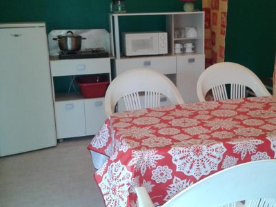 Cliquez pour découvrir toutes les photos de l'HÉBERGEMENT ! bungalow toilé - Les Catalpas photo 2