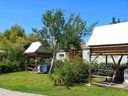 Cliquez pour découvrir toutes les photos de l'HÉBERGEMENT ! tente en toile et bois - camping Domaine De La Palme photo 5