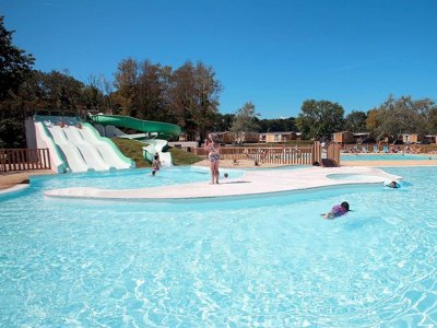 Cliquez pour découvrir toutes les photos de l'ÉTABLISSEMENT ! camping FLOWER Le Vorlen photo 2