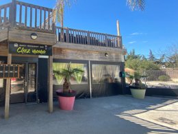 Camping Pas Cher vous présente avec son site Officiel campingpascher.fr, le Camping Sandaya La Barque classé 4 étoiles, situé sur la commune de Fréjus dans le département Var (Provence Alpes Côte D'azur) en France. Le camping Sandaya La Barque, vous présente un hébergement de type mobil-home de 28 m² pour 4 personnes avec climatisation et télévision. Le camping Sandaya La Barque vous propose du jeudi 07 mai au jeudi 14 mai 2026, en promotion à -20% pour 7 nuits à 266,40 € au lieu de 333,0 € soit une Économie de 66,60 €. Cette location propose 76 dates différentes pour réserver votre séjour. Découvrez également les 13 autres gammes d'hébergements du camping. Les Avis clients pour le Camping Sandaya La Barque sont de 7 sur 10. Piscine chauffée, Piscine extérieure, Animations familiales, Aire de jeux enfants, Baby-foot, Canoë-kayak, Centre équestre, Court de tennis, Golf, Plongée, Pétanque, Terrain de football, Bar, Restaurant, Snack/Bar,... En savoir plus : cliquez-ICI.