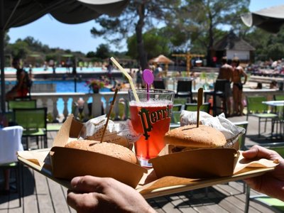 Cliquez pour découvrir toutes les photos de l'ÉTABLISSEMENT ! camping La Pierre Verte photo 25