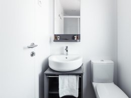 Camping Pas Cher vous présente avec son site Officiel campingpascher.fr, le Camping Club Del Sole Tenuta Primero Grado Family Collection classé 4 étoiles, situé sur la commune de Grado dans le département Gorizia (Frioul Vénétie Julienne) en Italie. Le camping Club Del Sole Tenuta Primero Grado Family Collection, vous présente un hébergement de type mobil-home avec climatisation et télévision. Le camping Club Del Sole Tenuta Primero Grado Family Collection vous propose du sam. 19 septembre au sam. 26 septembre 2026 pour 7 nuits à 937.44€. Cette location propose 44 dates différentes pour réserver votre séjour. Découvrez également les 17 autres gammes d'hébergements du camping. Les Avis clients pour le Camping Club Del Sole Tenuta Primero Grado Family Collection sont de 7 sur 10. Mer, Piscine extérieure, Animations familiales, Club ados, Club enfants, Aire de jeux enfants, Baby-foot, Canoë-kayak, Court de tennis, Golf, Ping-pong, Pétanque, Salle de jeux vidéo, Skatepark, Terrain de badminton, Terrain de basketball, Terrain de beach-volley, Terrain de football, Terrain de volley-ball, Terrain multisports, Bar, Dépôt de pain, Pizzeria, Restaurant, Snack/Bar, Épicerie,... En savoir plus : cliquez-ICI.