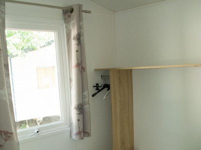 Cliquez pour découvrir toutes les photos de l'HÉBERGEMENT ! bungalow toilé - Les Amandiers photo 4