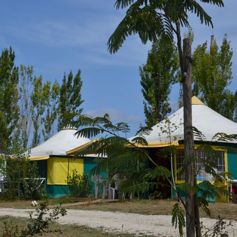 Cliquez pour découvrir toutes les photos de l'HÉBERGEMENT ! bungalow toilé - Des Etangs photo 4