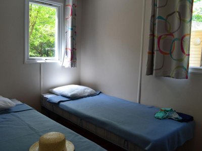 Cliquez pour découvrir toutes les photos de l'HÉBERGEMENT ! mobil-home - Flower Les Truffières photo 6