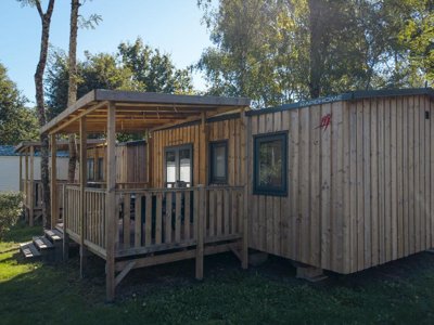 Cliquez pour découvrir toutes les photos de l'HÉBERGEMENT ! lodge - Des Familles photo 2