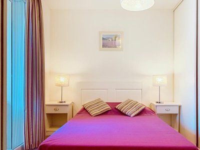 Cliquez pour découvrir toutes les photos de l'HÉBERGEMENT ! appartement - Côté Provence photo 12