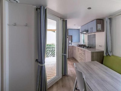 Cliquez pour découvrir toutes les photos de l'HÉBERGEMENT ! mobil-home - Domaine Château Laval photo 3