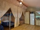 Cliquez pour découvrir toutes les photos de l'HÉBERGEMENT ! tente en toile et bois - camping Lac De Groléjac photo 4