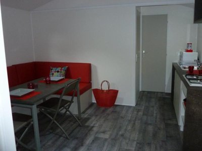 Cliquez pour découvrir toutes les photos de l'HÉBERGEMENT ! mobil-home - Les Cerisiers photo 4